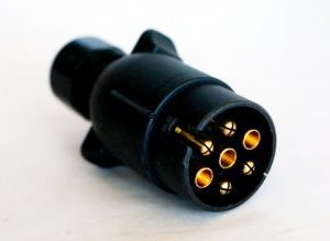 7-Pin Male Plug